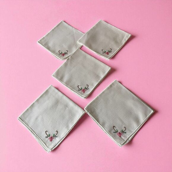 Vintage Set of 5 Floral Design Linen 11” Embroidered Luncheon Napkins - Picture 1 of 3